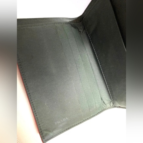 PRADA VINTAGE POCONO NYLON SPORT WALLET - Picture 13 of 15